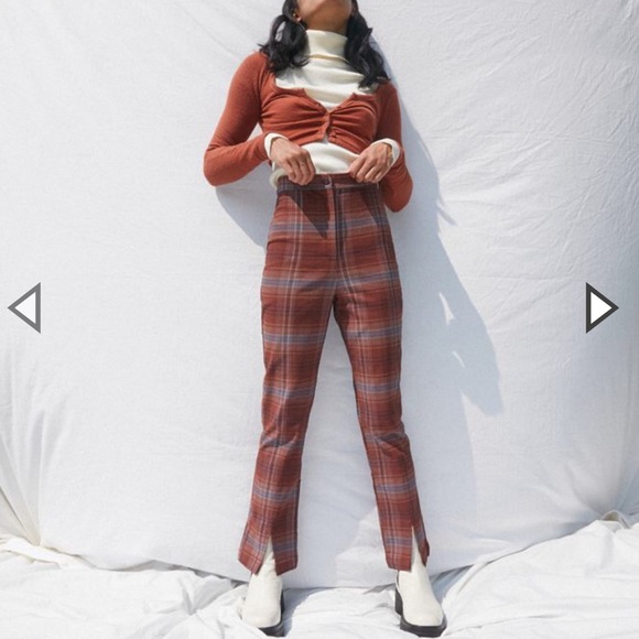 UO Tessa Plaid Notched Cropped Pant - Picture 3 of 4